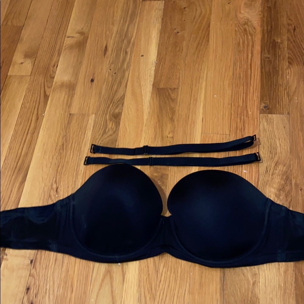 Wacoal ref carpet strapless bra 32DDD